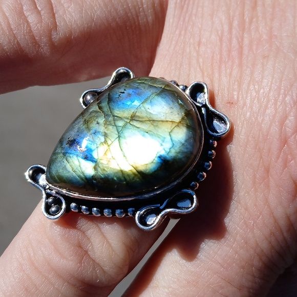 ***Sale*** New Labradorite 925 Silver Ring. - Picture 2 of 14